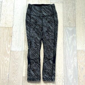 Lululemon Black and White Patterned Leggings
